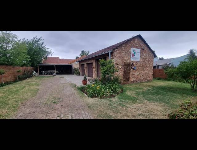 3 BEDROOM HOUSE FOR SALE IN MEYERVILLE